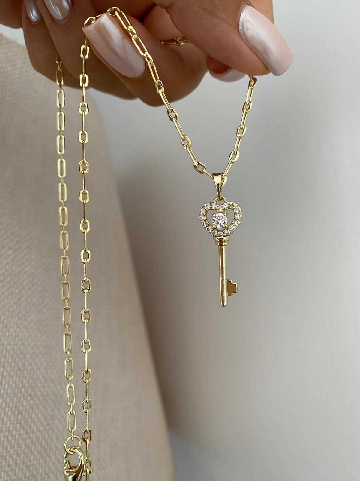 Heart Key Kısa Kolye