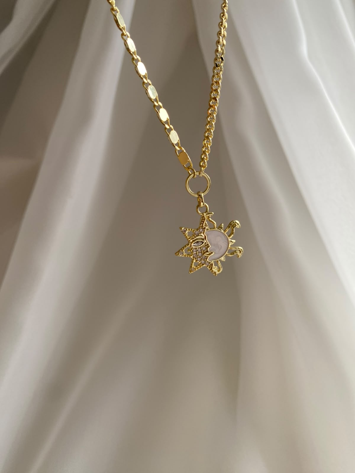 Sun zircon kolye